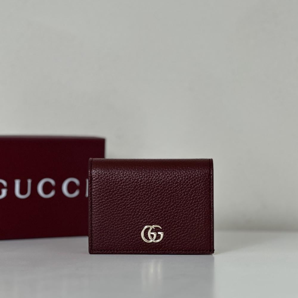 Elegant Wallet Style 2127774892