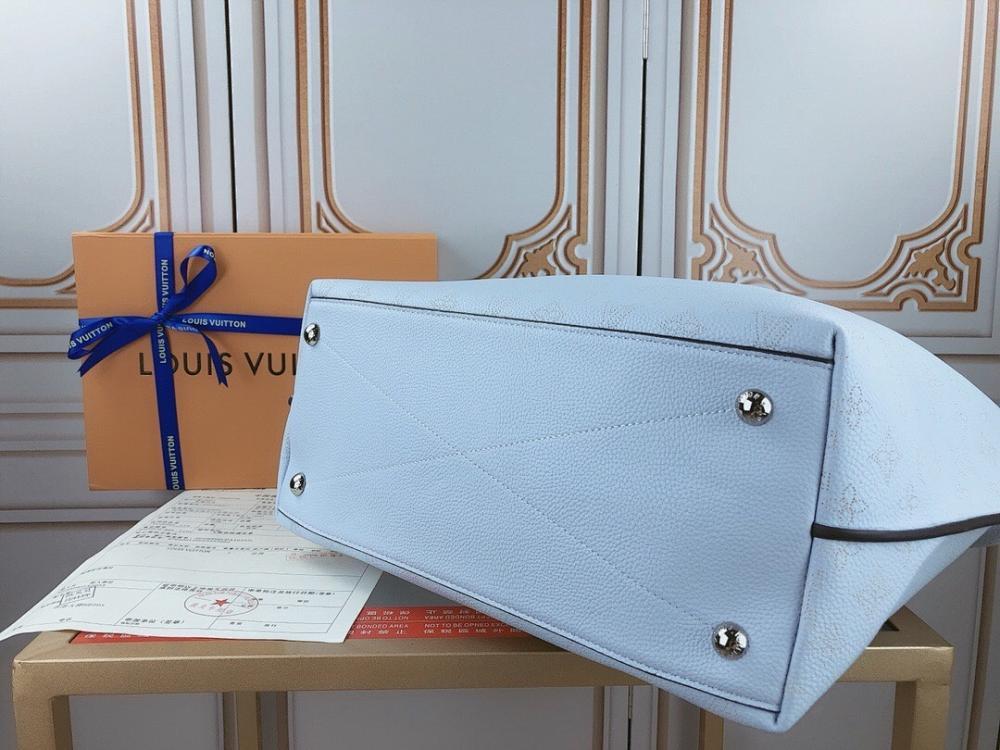 Classic Woven Calfskin Crossbody Bag