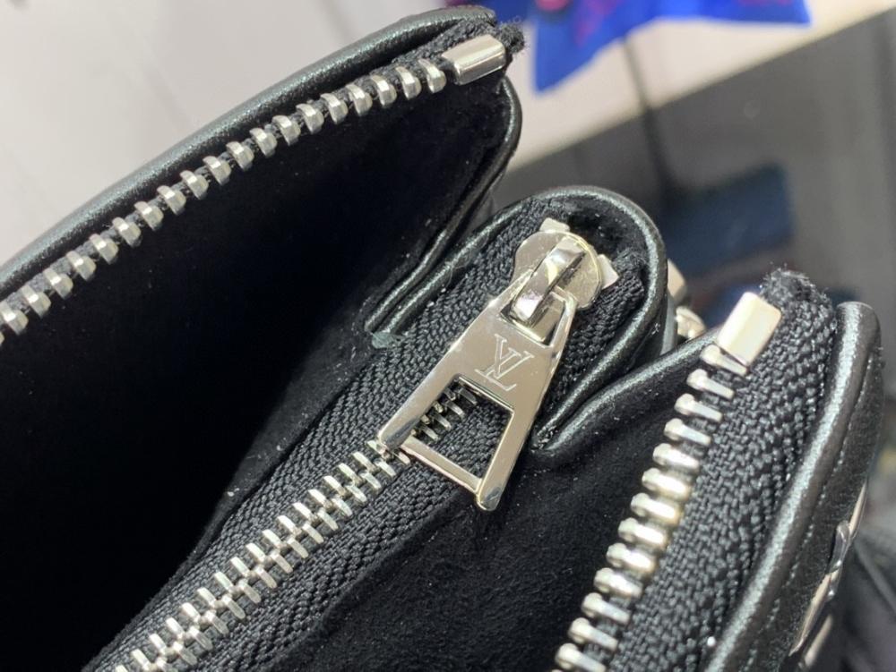Shoulder Bag Style 411041639