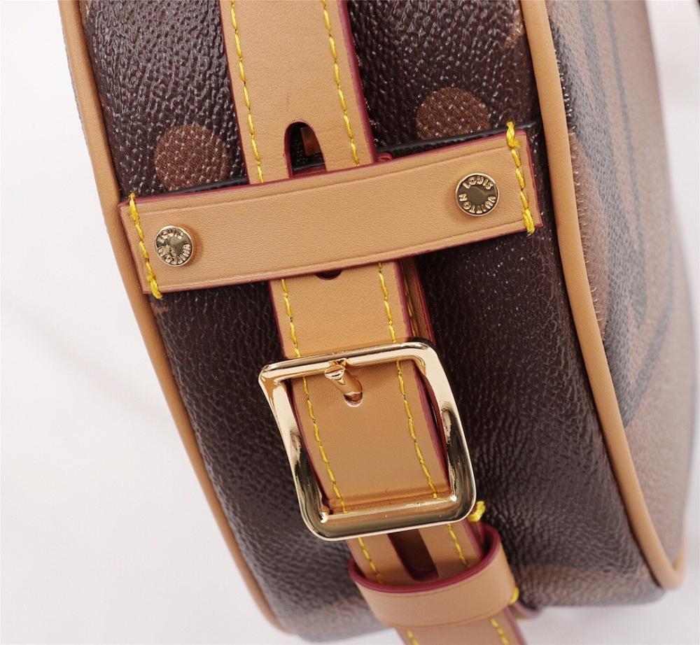 Stylish Refined Monogram Leather Shoulder Bag 20x22x8cm