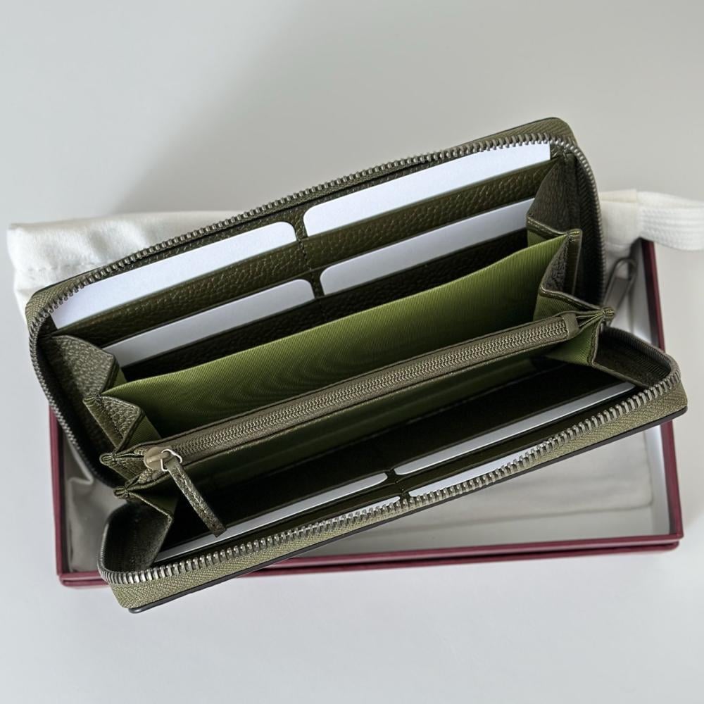 Leather Wallet Style 204617728