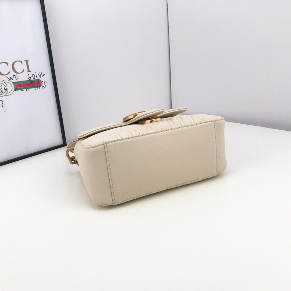 Elegant Stylish Top Handle Bag 21x15.5x8cm