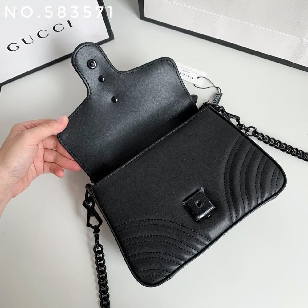 Modern Luxury Black Quilted Leather Shoulder Bag