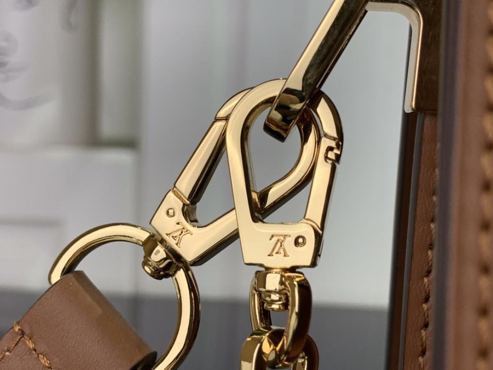 Elegant Shoulder Bag Style 692627837