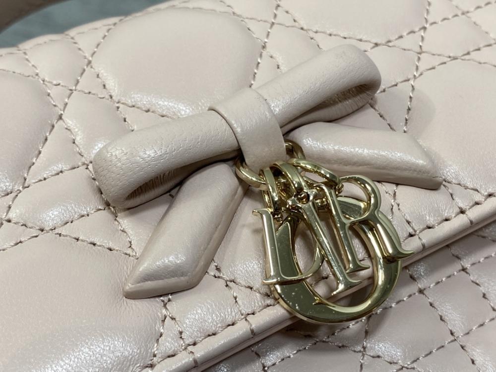 Lambskin Wallet Style 1703058665