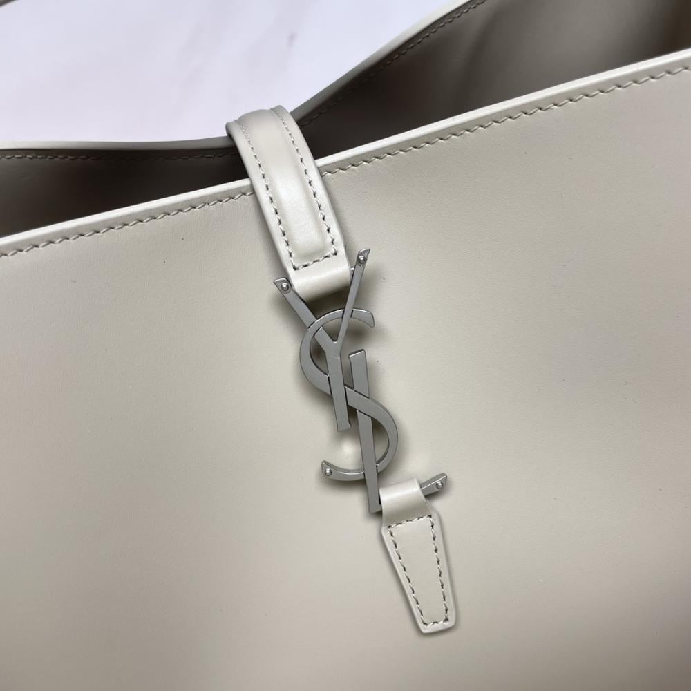 Calfskin Bucket Bag Style 1951431978