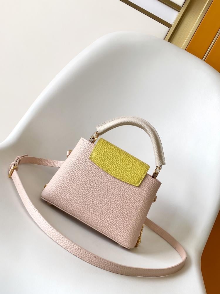 Wallet Style 1735560583
