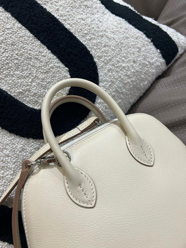 Elegant Stylish Leather Top Handle Bag 19x14x8cm