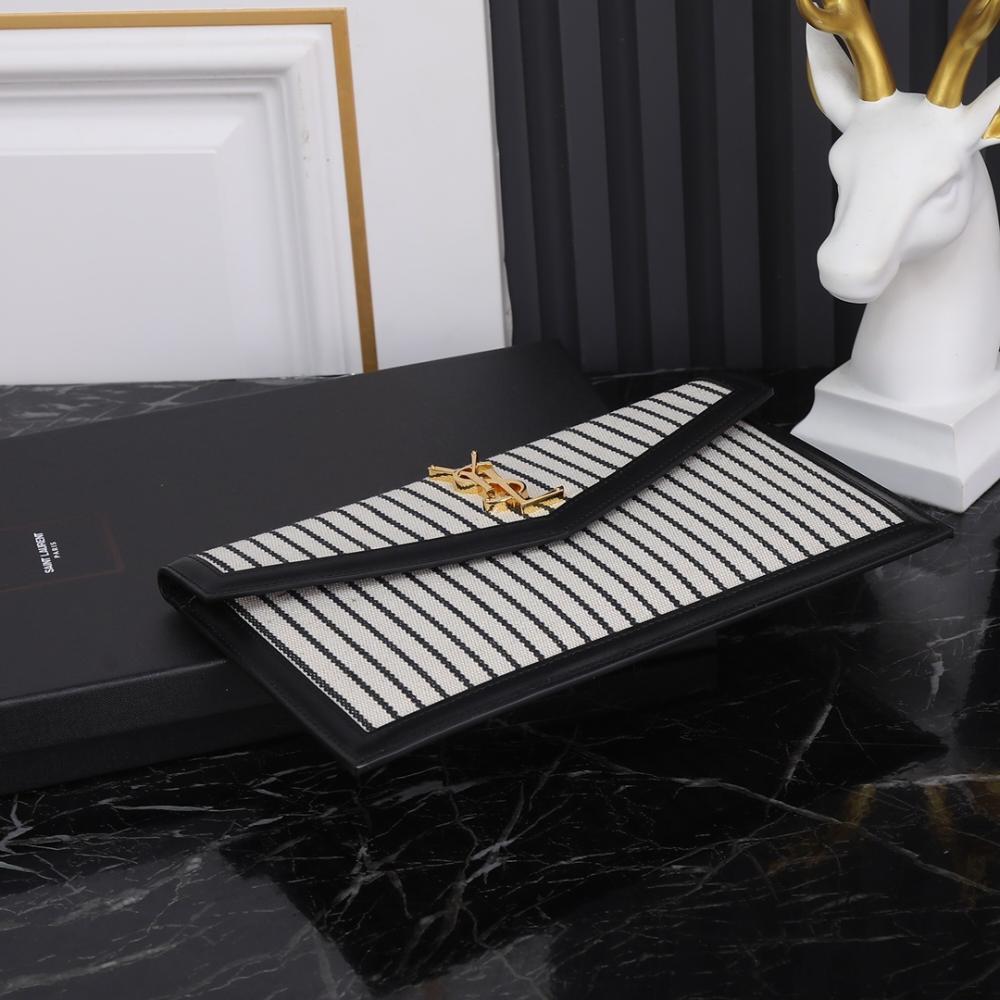 Wallet Style 1303969609