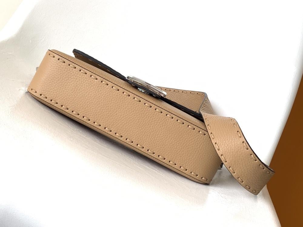 Classic Leather Top Handle Bag Style 78866516