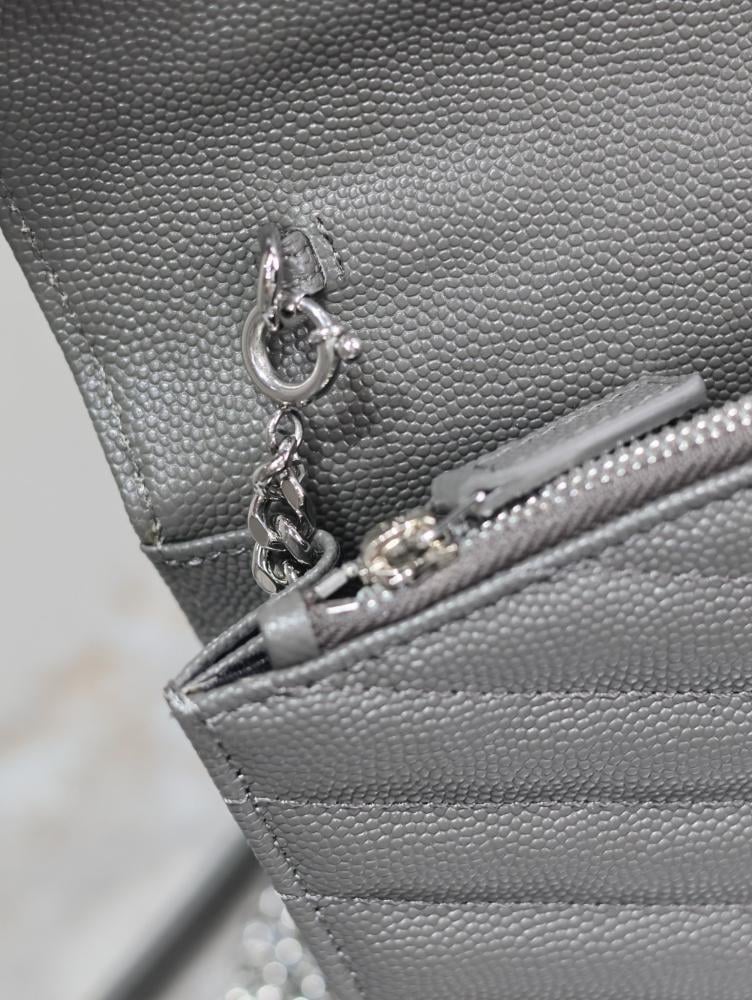 Wallet Style 1110708488