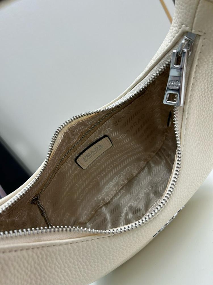 Elegant Leather Shoulder Bag 24x13x7cm