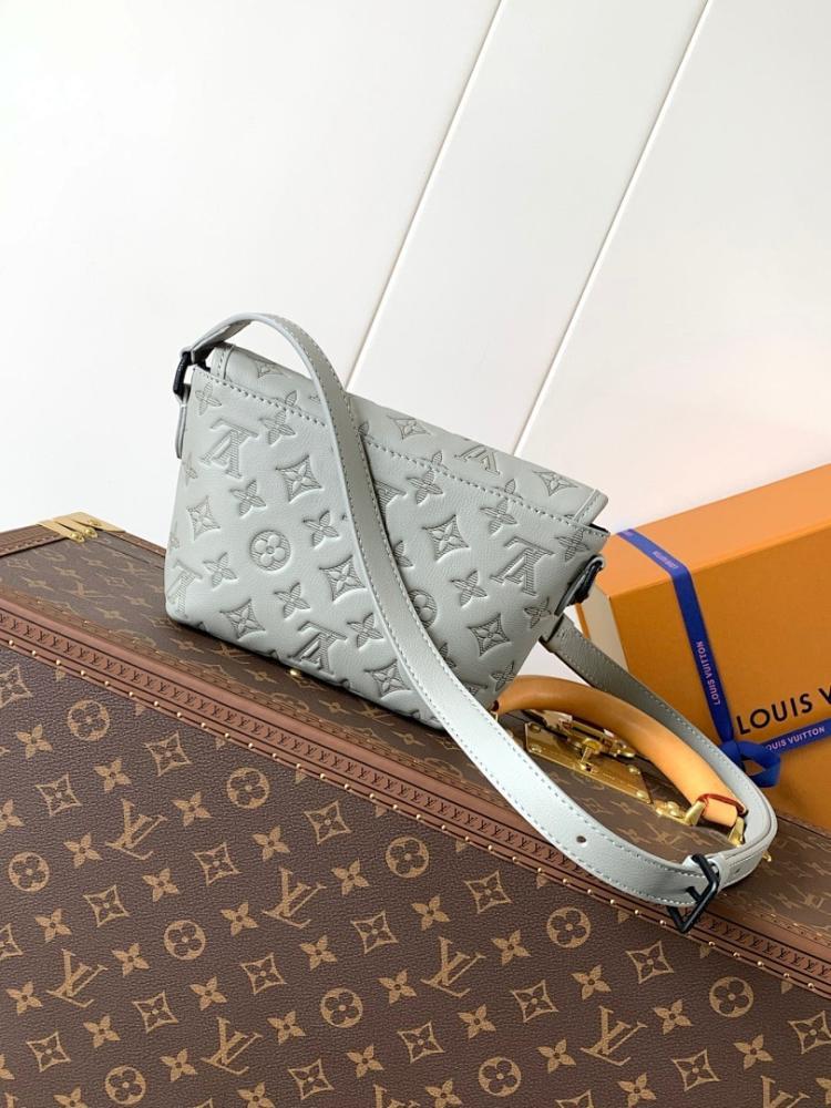 Modern Luxury Monogram Leather Shoulder Bag 22.5x16x5cm