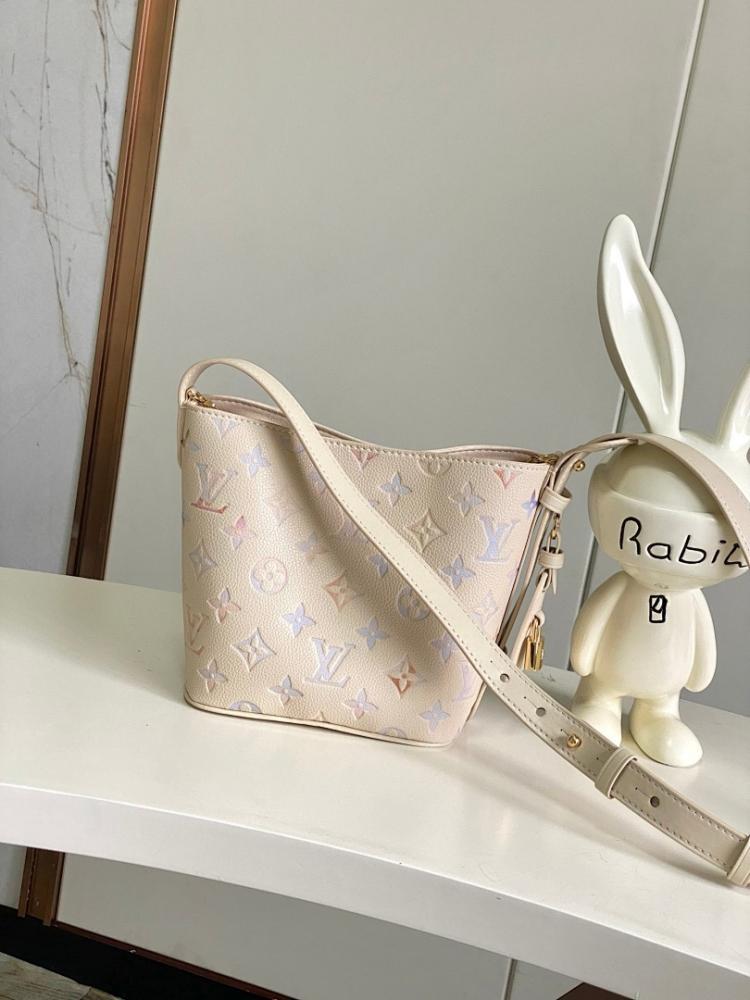 Stylish Refined Monogram Leather Shoulder Bag 18x16x12cm