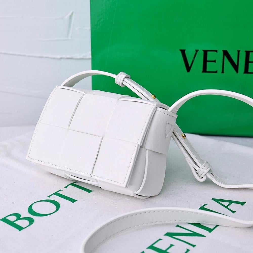 Stylish Refined Leather Crossbody Bag 12x8x4cm