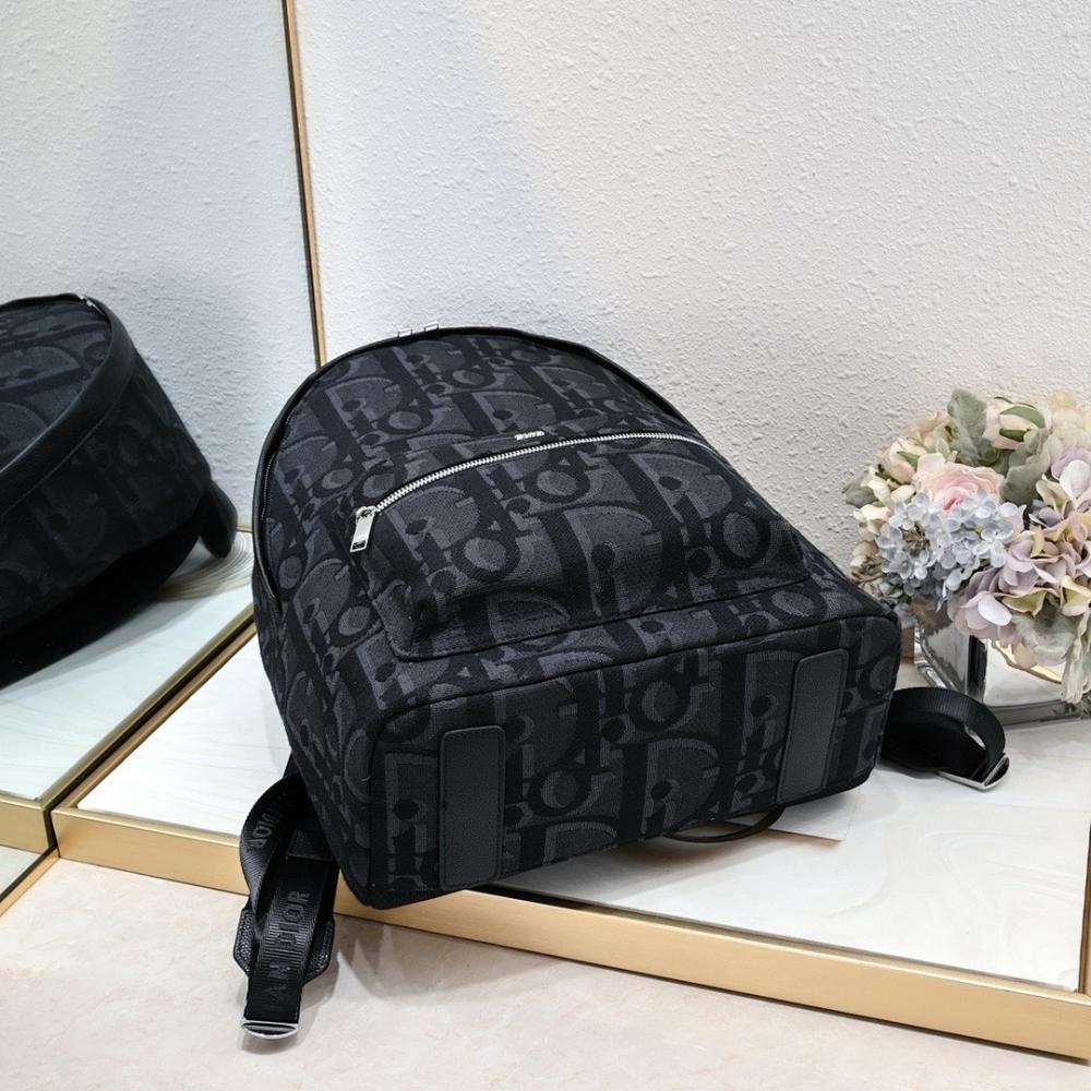 Elegant Refined Black Quilted Leather Shoulder Bag Black/Beige 30x42x15cm