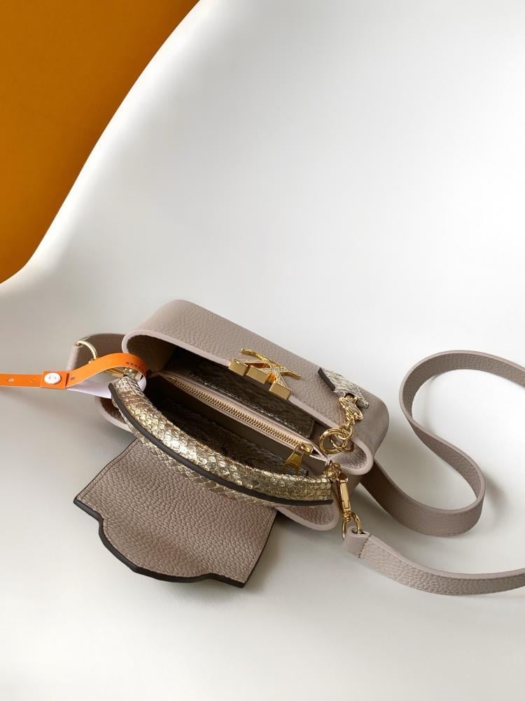 Wallet Style 1570573633