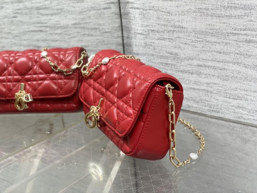 Classic Top Handle Bag Style 1353927010