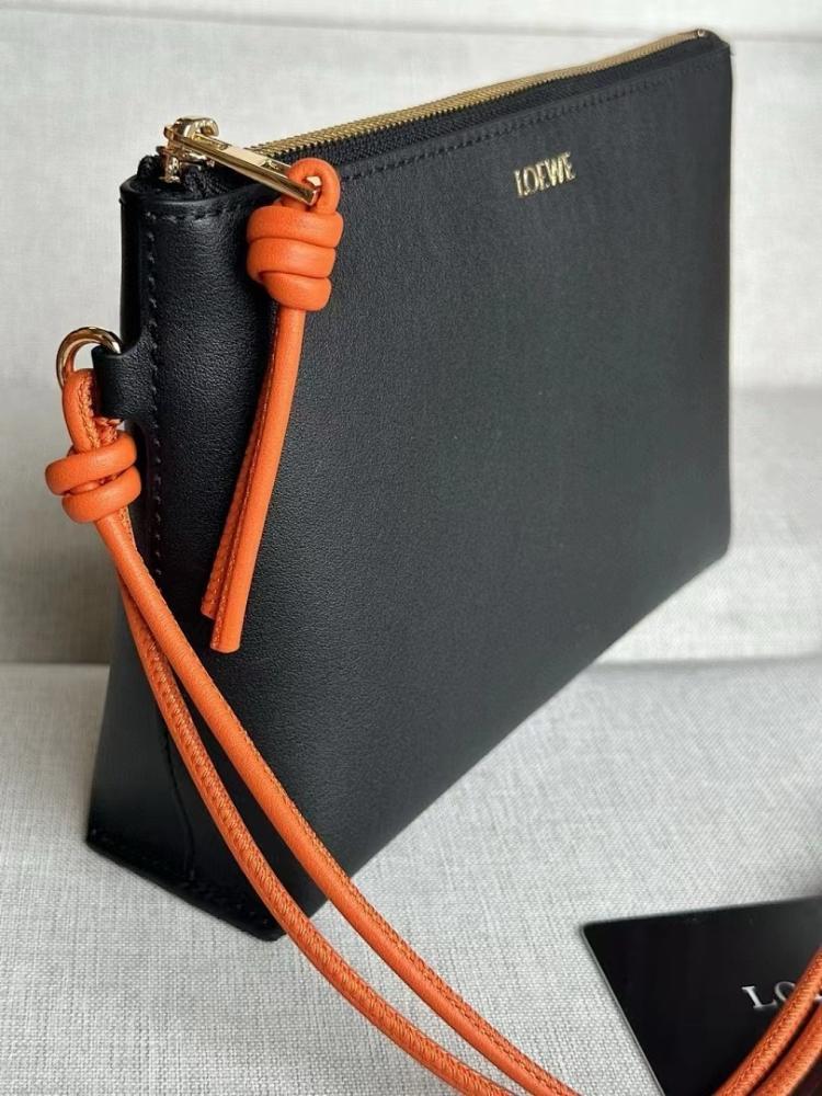 Modern Luxury Leather Bag 22.5x5.5x15.5cm