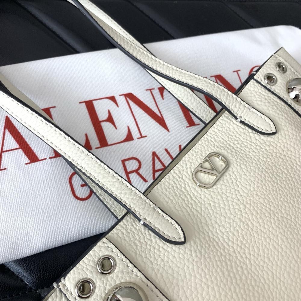 Studded Top Handle Bag Style 1276562569