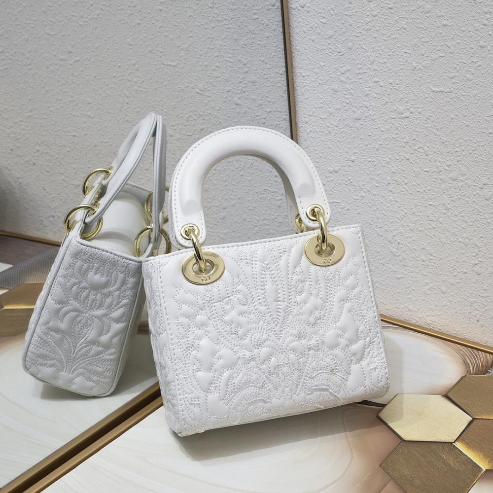 Luxury Gold Quilted Shoulder Bag