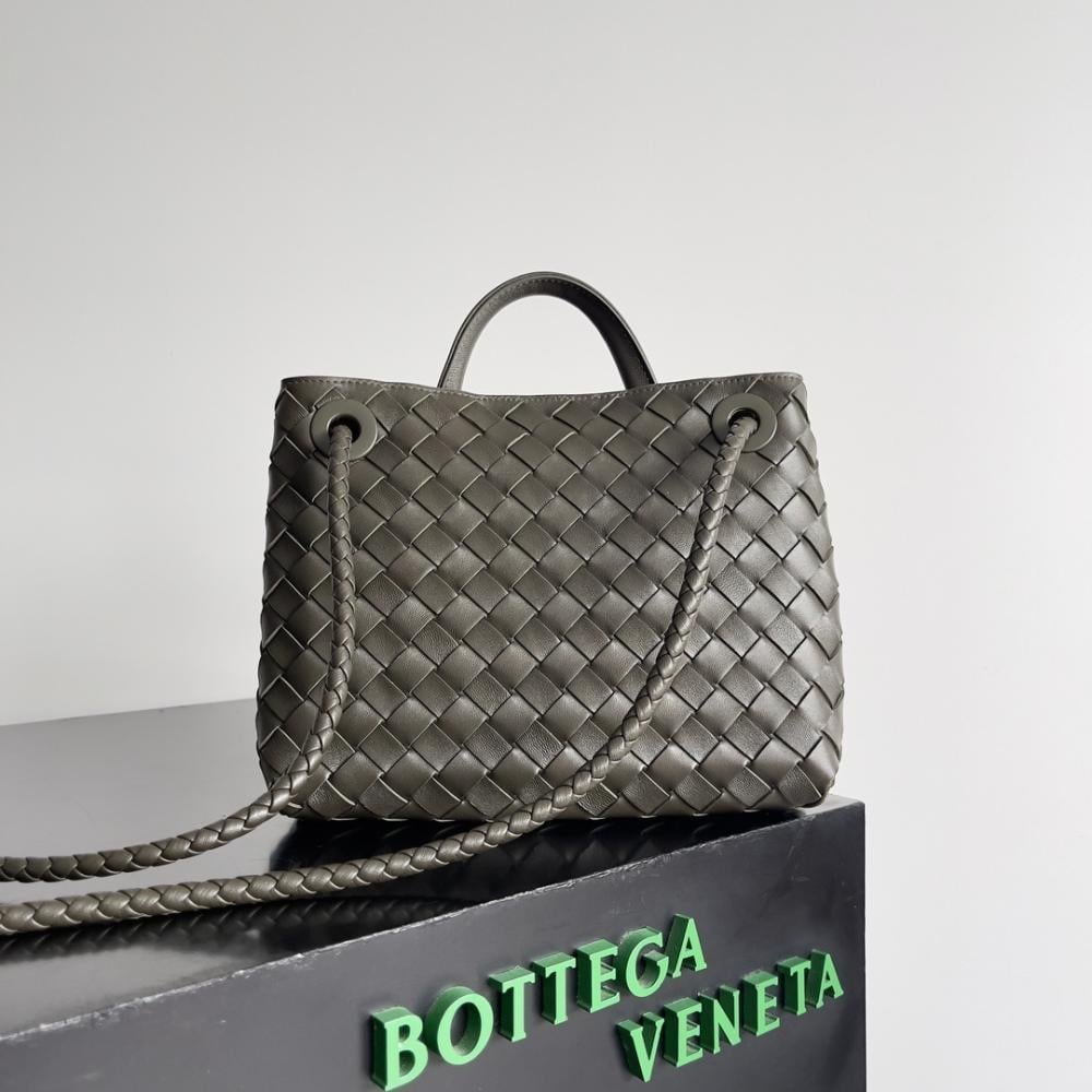 Classic Leather Top Handle Bag Style 211327640