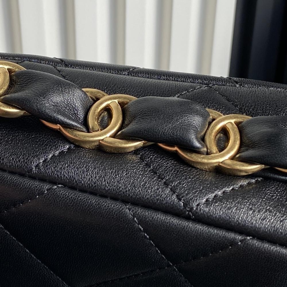 Lambskin Shoulder Bag Style 1994029560