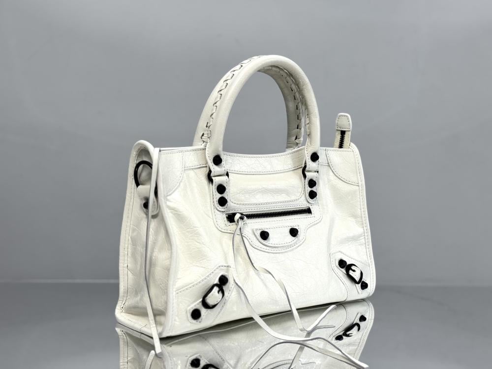 Quilted Top Handle Bag Style 2114071913