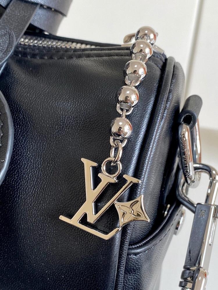 Italian-Inspired Elegant Leather Shoulder Bag 25x15x11cm