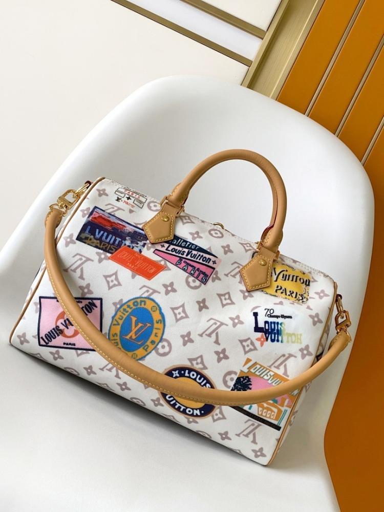 Modern Italian-Inspired Monogram Shoulder Bag 30x21x17cm
