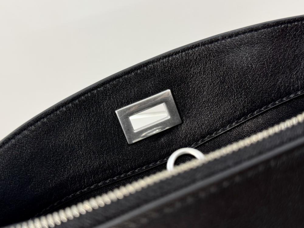 Classic Top Handle Bag Style 1694543535