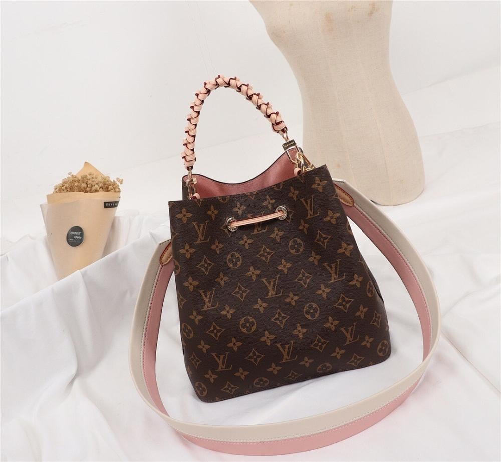 Stylish Woven Leather Crossbody Bag