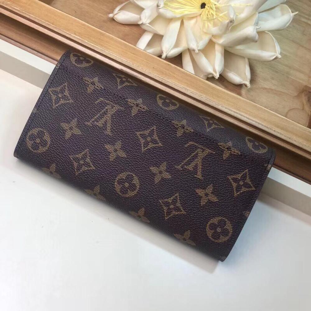 Elegant Wallet Style 836344514