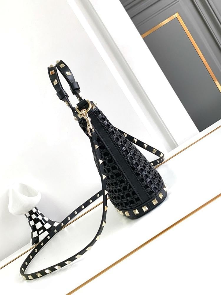 Stylish Studded Raffia Bucket Bag