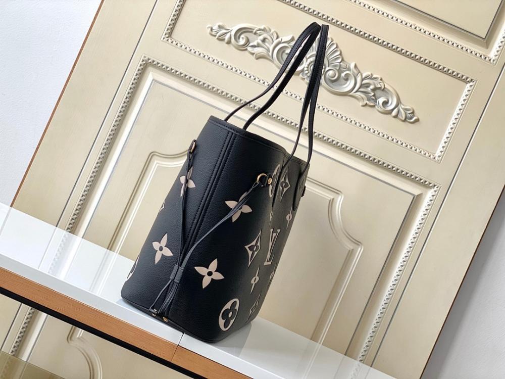Classic Modern Leather Shoulder Bag 31x28x14cm