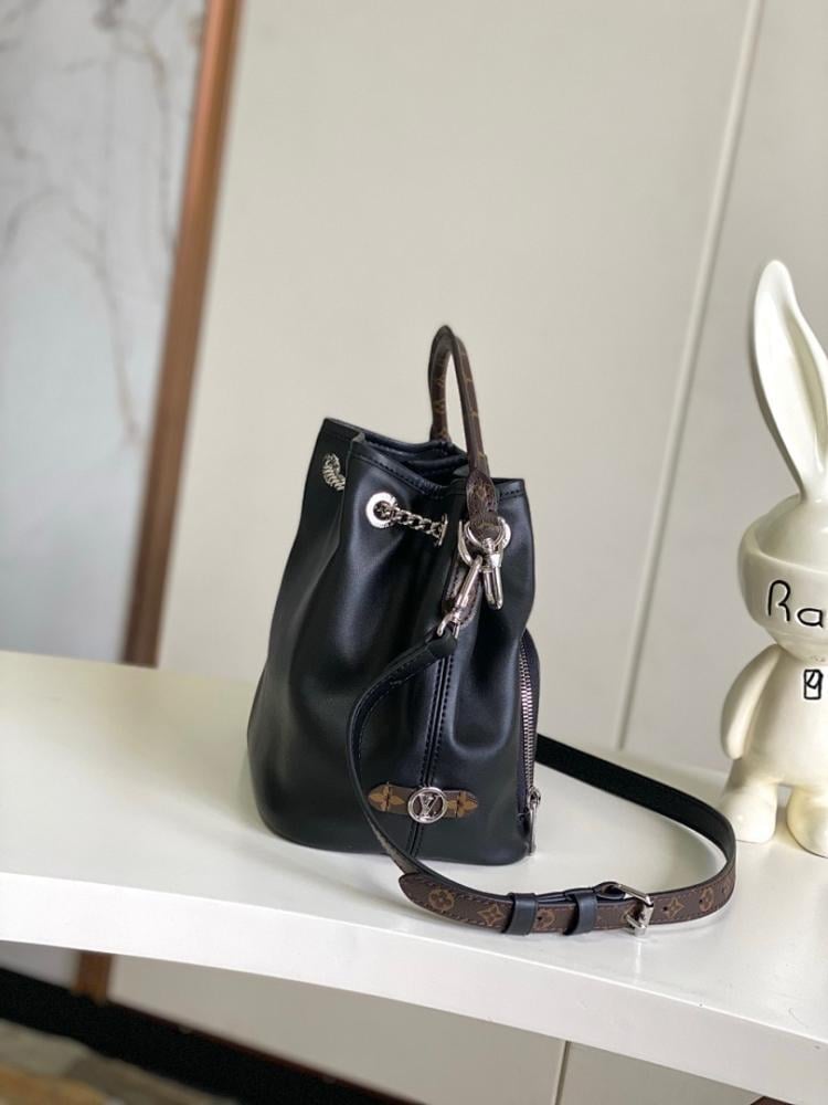 Classic Leather Top Handle Bag 24x22.5x15.5cm
