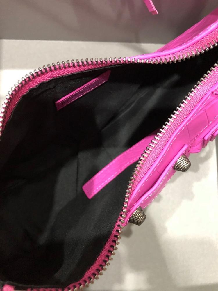 Elegant Woven Leather Shoulder Bag