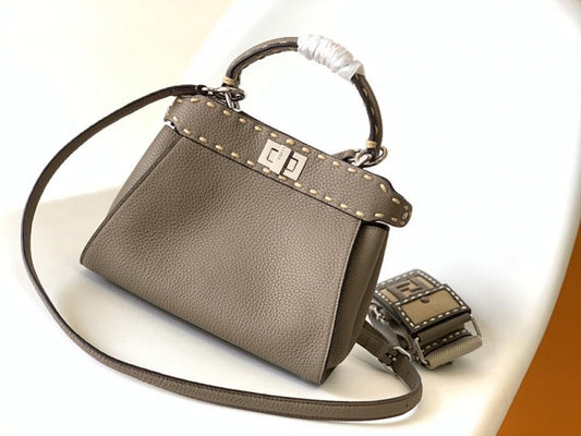 Elegant Leather Shoulder Bag