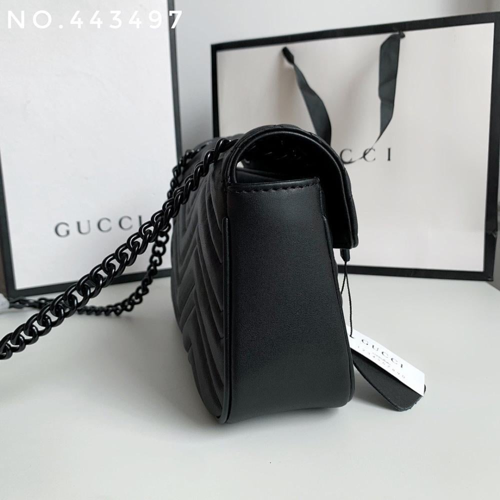Elegant Shoulder Bag 26x7x15cm
