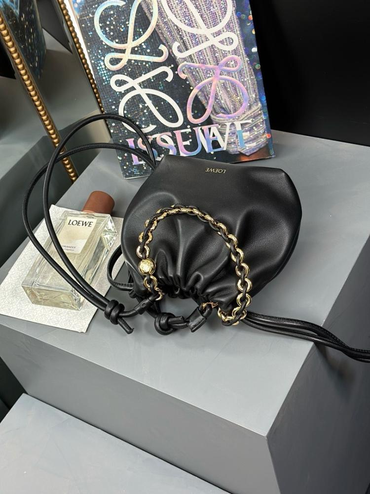 Classic Elegant Leather Shoulder Bag