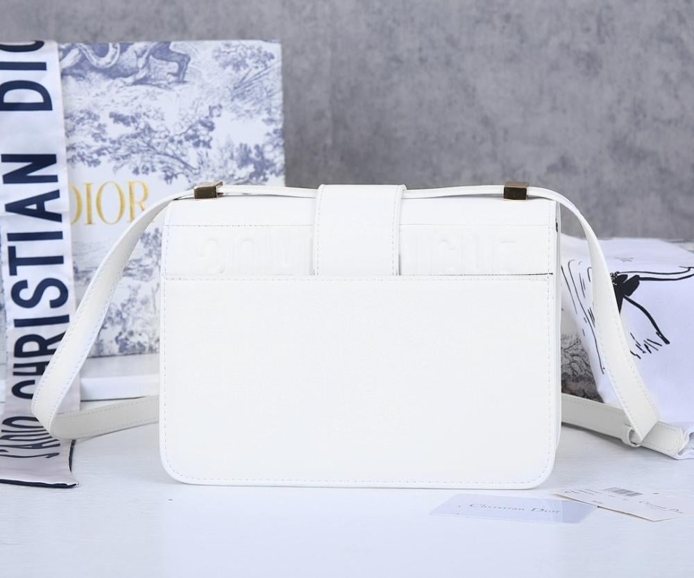 Classic Italian-Inspired Shoulder Bag 24x17x8cm