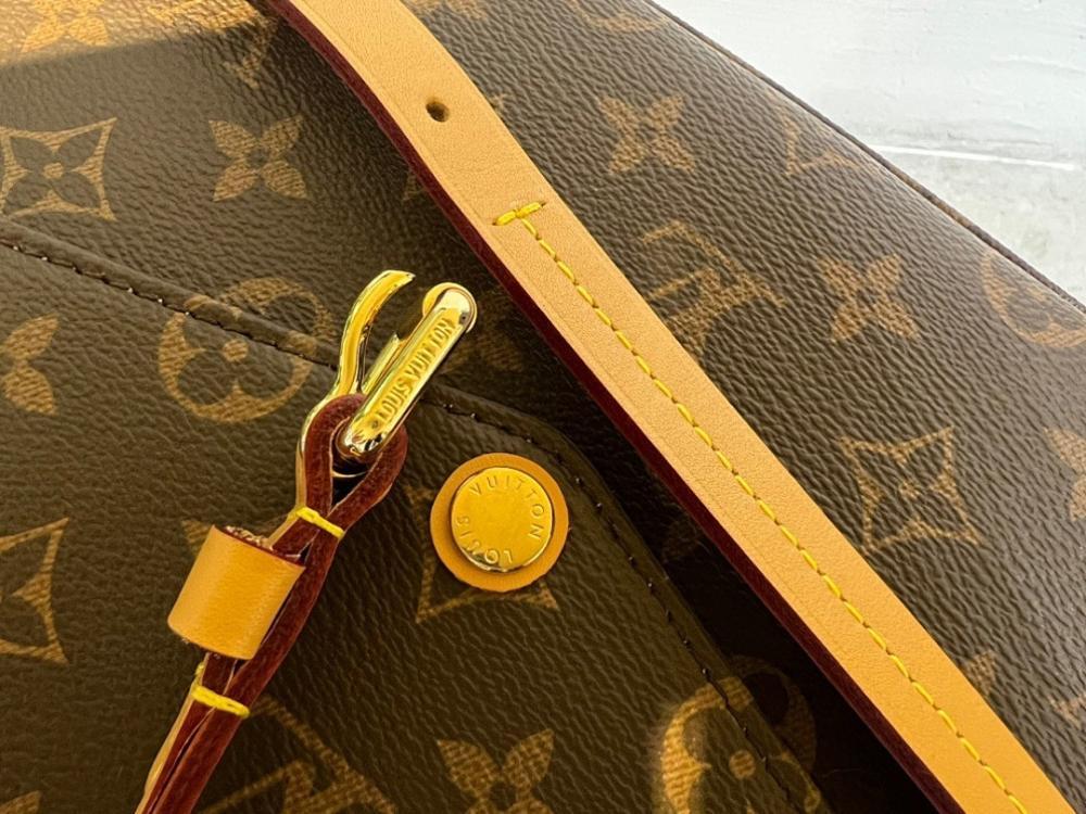 Modern Elegant Bag 25x22x6cm