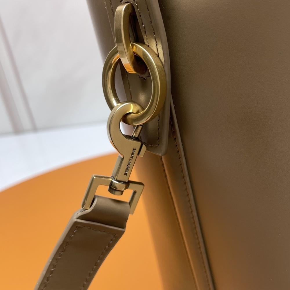 Calfskin Bucket Bag Style 1143295545