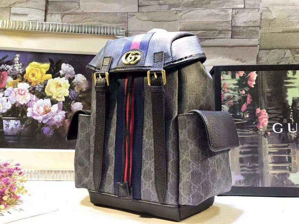 Modern Italian-Inspired Backpack 24x40x16cm
