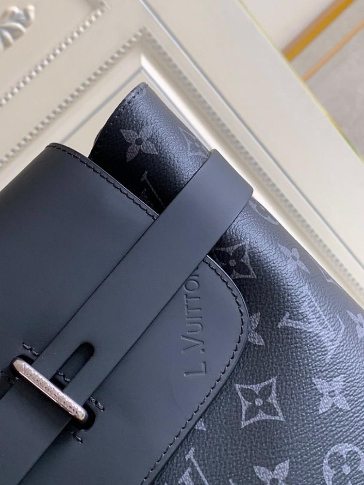 Stylish Leather Shoulder Bag