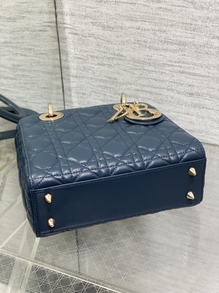 Classic Top Handle Bag Style 1505413107