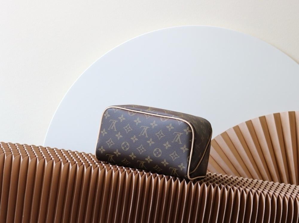 Modern Refined Crossbody Bag 24x13x13cm