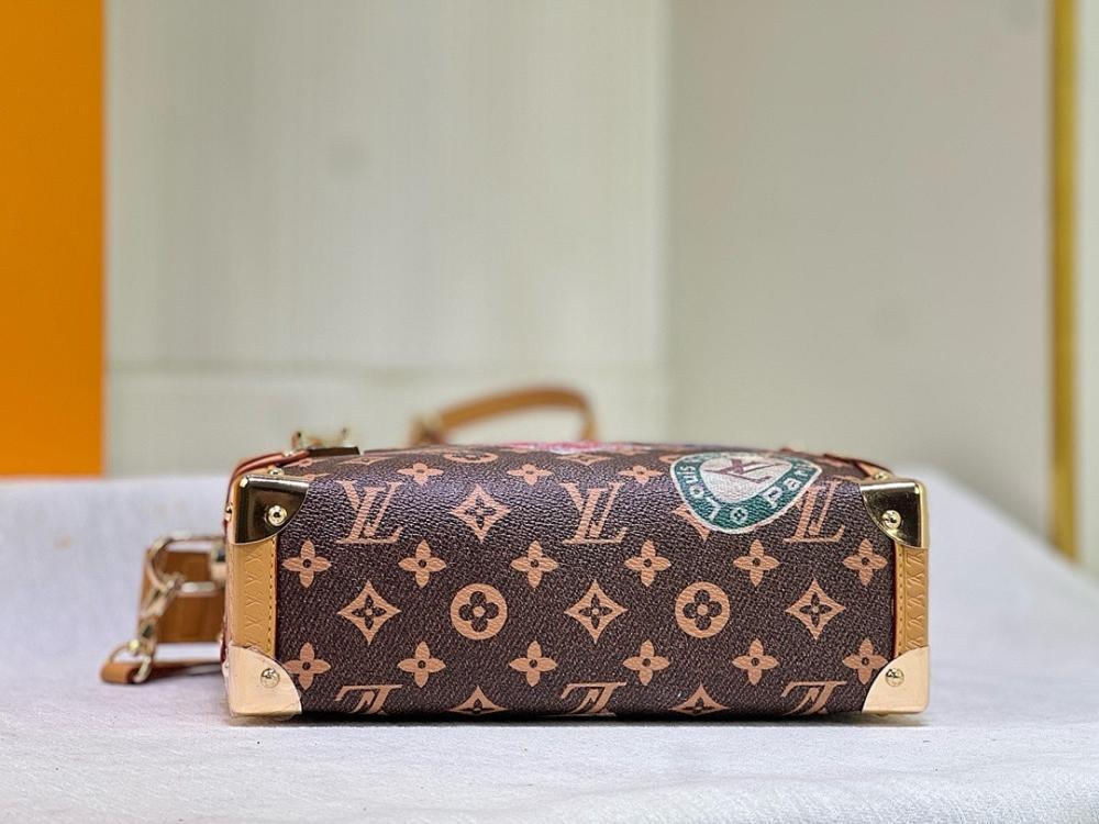 Stylish Refined Leather Shoulder Bag 21x14x6cm