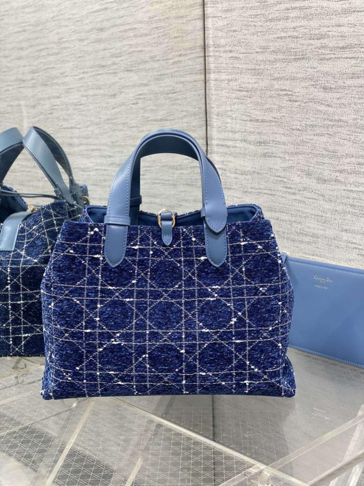 Classic Top Handle Bag Style 67619835