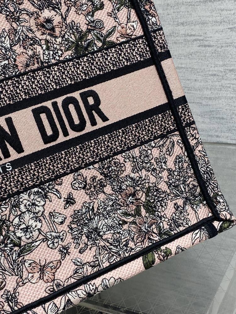 Top Handle Bag Style 367432328
